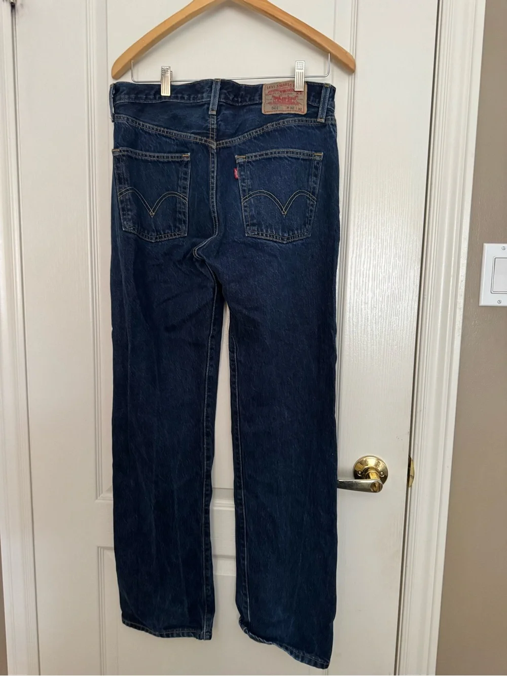 Levi's Navy Straight-Leg Men’s Jeans - Picture 2 of 2